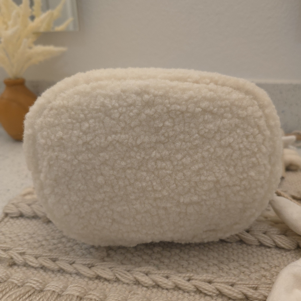 Sherpa Mini Tote - Picture 6 of 10